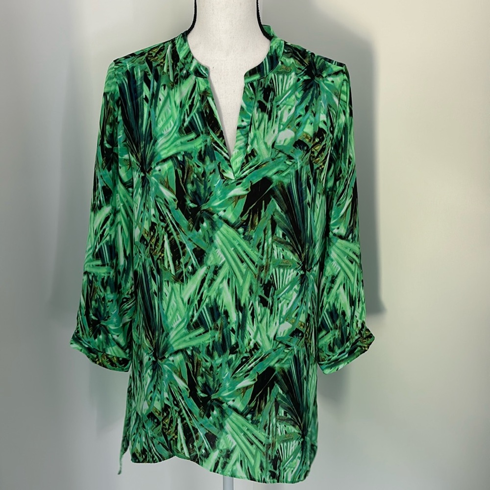 Zac & Rachel green & black asymmetrical blouse